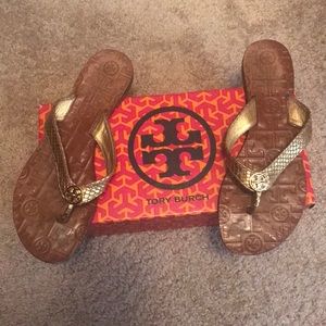 Tory Burch Gold Metallic Thora Size 8 Flats